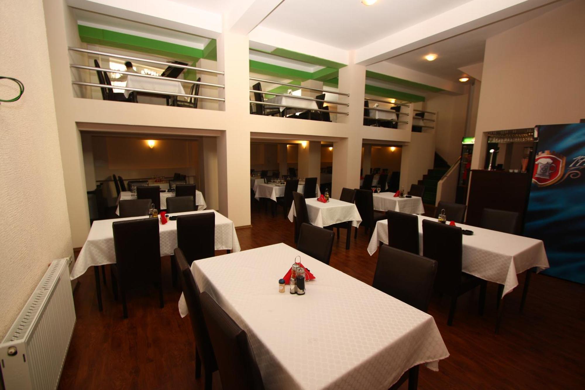 Hotel Basarab Bucarest